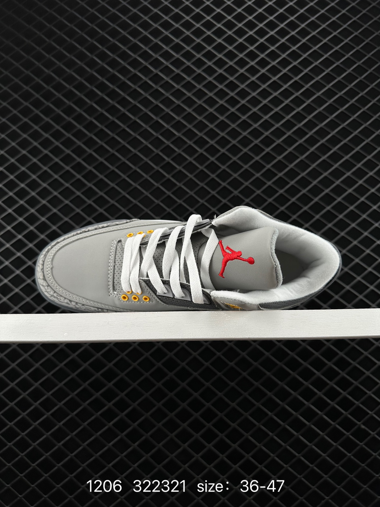 Air Jordan 3 Retro ”Hide and Sneak“